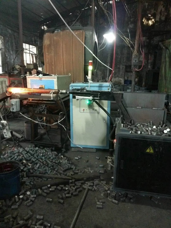 感應(yīng)加熱設(shè)備http://www.hfyhjx.com/